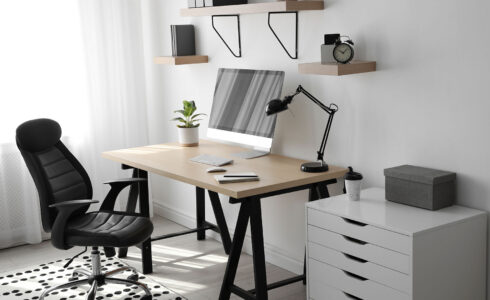 Photo d'un bureau aménagé