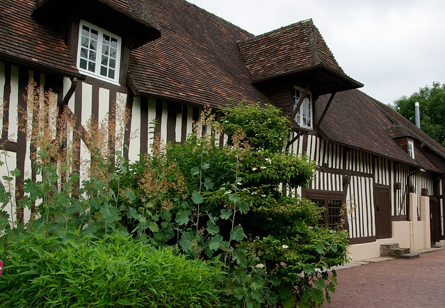 Image maison normande à Offranville